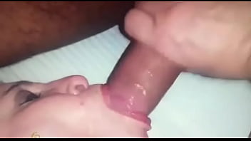 Preview 3 of Pusi Fingering - Aquele banho antes de ser comida com muita vontade