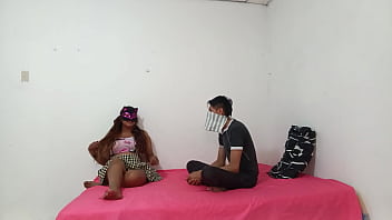 Preview 3 of Xxx Bangladesh Mom And Son - verdad o reto!! hermanastros conversan y terminan haciendo retos calientes y sexuales