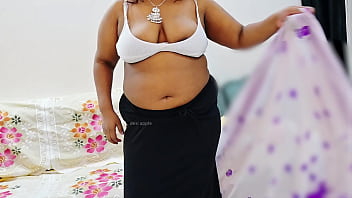 Preview 1 of England Xxxy Video - Indian bhabhi in saree