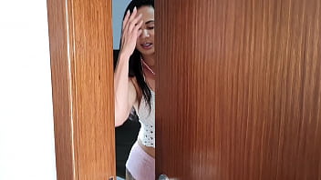 Preview 1 of Old Madam Sex - Comemorando a passada de ano com muito sexo e leitada - Bianca Naldy