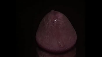 Preview 1 of Bassa Xnxx - Cheio de tes&atilde_o pau cabe&ccedil_udo escorrendo pre cum