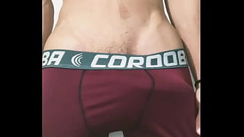 Preview 1 of Perfect Orgasming - NOVINHO SE MASTURBANDO EM C&Acirc_MERA