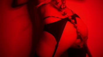 Preview 4 of Two Latinas - Reza el padre nuestro mientras me ves mover el culo
