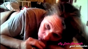 Preview 3 of 2 Daughters And Father Sex - &#039_s lollipop is sucking good