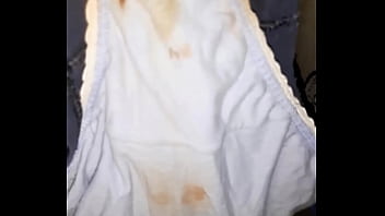 Preview 2 of Granny Monster Cock Extreme - Me masturbe y me vine en este calz&oacute_n sucio