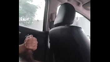 Preview 1 of Xxx Xvideso Com - Fiquei pelado no uber