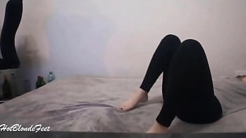 Preview 4 of Old Sexy Video Hd 1996 - She Is Playing With Her Legs - Miley Grey