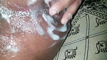 Preview 3 of Bhabi Had Xxx - Creamy anal  fucking with  cucumber