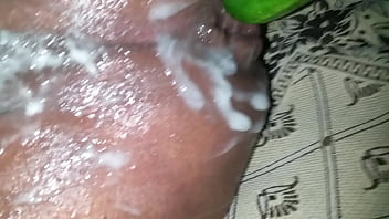 Preview 4 of Bhabi Had Xxx - Creamy anal  fucking with  cucumber