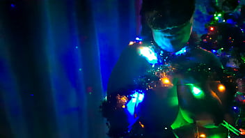 Preview 3 of Videos Xxnox - Naughty BBW dressed like a Christmas tree with garlands and fucked in her mouth,  Happy new year!