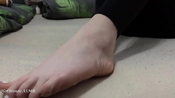 Preview 1 of 2bay 1girl - Feet - Intense Sounds - Miley Grey