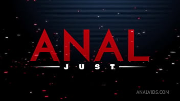 Preview 1 of Imges Sex Hd - Deep anal for Africa Danger under the sun