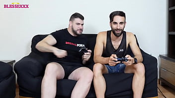 Preview 2 of Big Ass Sexe Video - I bet with my friend a blowjob playing a game - Magic Javi &amp_ Zeus Ray