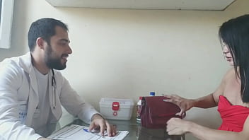 Preview 2 of Siriya Areb Sex Videos - Paci&ecirc_ncinte chega para consulta,  e Medico acaba comendo seu CU