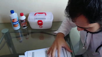 Preview 1 of Siriya Areb Sex Videos - Paci&ecirc_ncinte chega para consulta,  e Medico acaba comendo seu CU