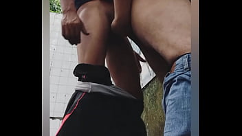 Preview 1 of Animals Xxx Vidoe - Dando o cu na mata do V8