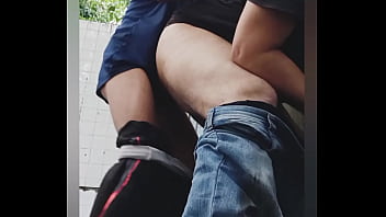Preview 4 of Animals Xxx Vidoe - Dando o cu na mata do V8