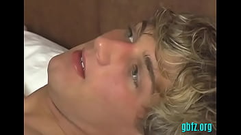Preview 4 of Milf Messages - Twink gets a deepthroat