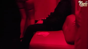 Preview 1 of Afgani Girl - Les bailo y se las mamo hasta que se vienen en mi boca mientras mi novio mira