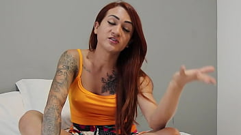 Preview 2 of Lesbian Contortion - Experi&ecirc_ncia Ninja # 02 [vers&atilde_o expl&iacute_cita] - Entrevista com Nathalia Fontes (A ruiva com mais visualiza&ccedil_&otilde_es do xvideos)