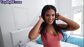 Preview 1 of Sex Video Hb Roja - Bigtitted gf enjoys oral while sharing POV dick with babe