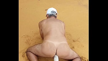 Preview 4 of Seep Cut - Ladysilva pelada na praia brincando com um pau na sua bunda gostosa de marquinha