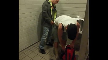 Preview 4 of Myth Cok - Dreckige Toiletten Schwuchtel wird vollgepisst