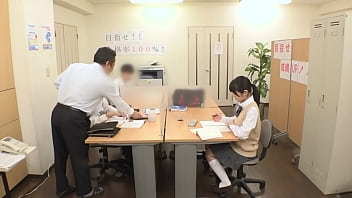 Preview 2 of Maikokrempai - https://bit.ly/3mvVbPU　「見ないで...おしっこ漏れちゃう...」 変態塾講師に利尿剤&amp_媚薬を盛られ和式便所で大量失禁快感に耐え切れず連続絶頂する足腰ガクブル制服女子【パート2】