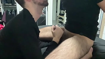 Preview 2 of Xxxmp Com4 - joven le chupa la polla a su amigo y le saca la leche