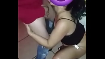 Preview 2 of Aghata N - Mi esposa recibe vergazos y SE pone a mamar delante de mi