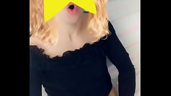 Preview 3 of American Black Porn Xxxx - blonde rubbing clit