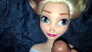 Preview 3 of Nadia Gul Xxxxx Xxx Video - Elsa Styling Head Doll 2