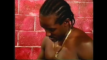 Preview 2 of Video Saksi - Sporty black guy licks wet pussy of horny ebony beauty and then fucks her doggy style on the floor