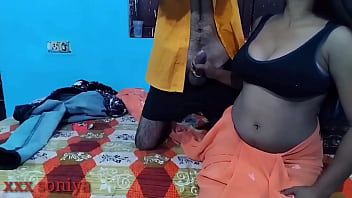 Preview 2 of Homexxxcom - big boobs वाली भाभी की ब्रा से देवर रोमेंस कर रहा था भाभी ने पकड़ लिया