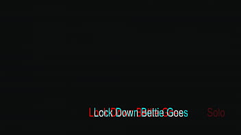 Preview 1 of Swap Daughter - Bettie Hayward in &#039_Lock Down Bettie Goes Solo 3D&#039_