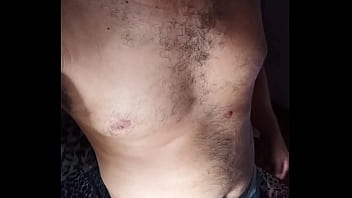 Preview 2 of Pissing Outdoor Hunt - V&iacute_deo de verifica&ccedil_&atilde_o