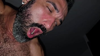 Preview 2 of Striptres - Uma DP com rolas extremamente grossas,  passivo gritou de tes&atilde_o sendo invadido. FULL RED