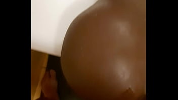 Preview 1 of Bokep Dari Arab - Baiser son black jouet