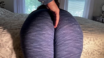 Preview 1 of Brinnaya Razia - Jiggly Booty Mom Ass is So Fat