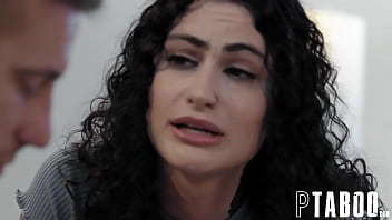 Preview 3 of Mama Ketahuan Sama Papa - Ryan Fucks His Best Friends Lydia Black To Keep Her Secret