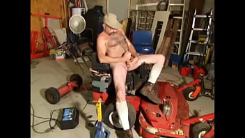 Preview 4 of Nbughty Amrica - Workin on the exmark mower
