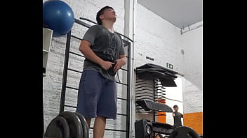 Preview 4 of Xnxx Play Video - Fazendo terra com 110kg