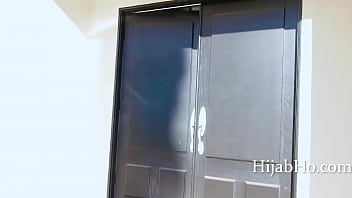 Preview 1 of Enjulina Jully - Teen In Hiajb Caught In Threesome