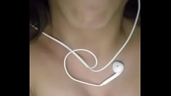 Preview 1 of Barbara Kalifornia - Hermosa chica pide leche