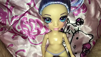 Preview 2 of Danny D Madison Vy - Rainbow High Violet Cheerleader Doll 2