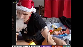 Preview 1 of Xes Com - Crispy Toy Boy Giveaway 4 X-mas Deluxe