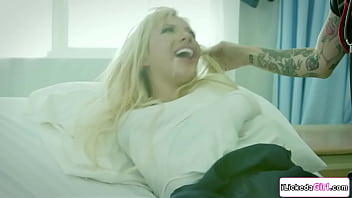 Preview 1 of 2018 Niu Sex - Busty lesbian nurse fingering then facesitting teen patient