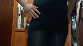 Preview 1 of Shes Alr - Sissy en lencer&iacute_a negra cuando no hay nadie