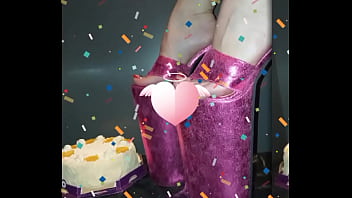 Preview 3 of Alicia Amira Titsjob - Lady L : Ultra extreme 14 inch/35 cm high heels crush cake (video short version)