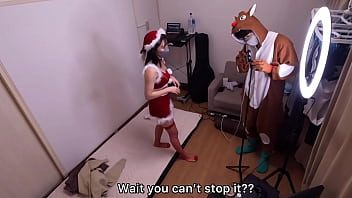 Preview 2 of Turis Guide - クリスマスにサンタコスプレした彼女は首輪で調教しながらグラインド騎乗位で中出しを求めてきました